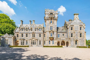 The Alfred Suite Stone Cross Mansion